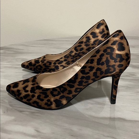 H&M Leopard Print Pointed Toe Heels Size 37 (US 6.5–7) - Picture 13 of 13